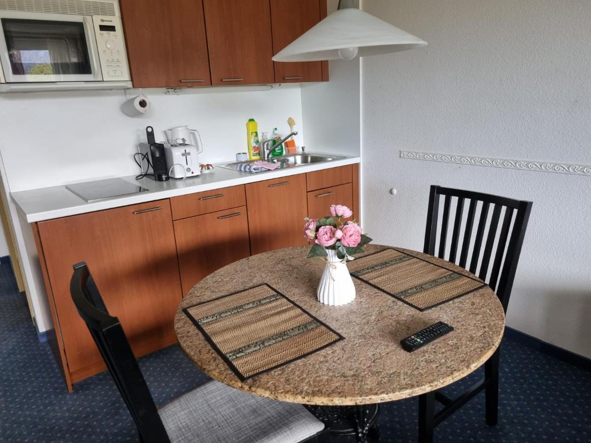 Priv. Apartment Bei Swiss Holiday Park Моршах Экстерьер фото